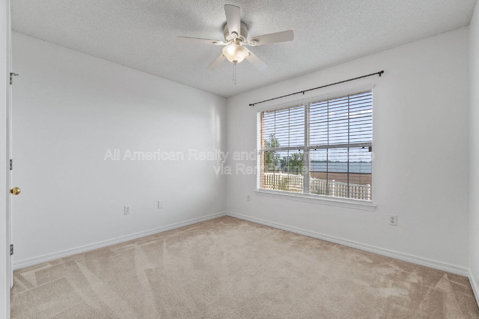 742 Saltair Lane property image