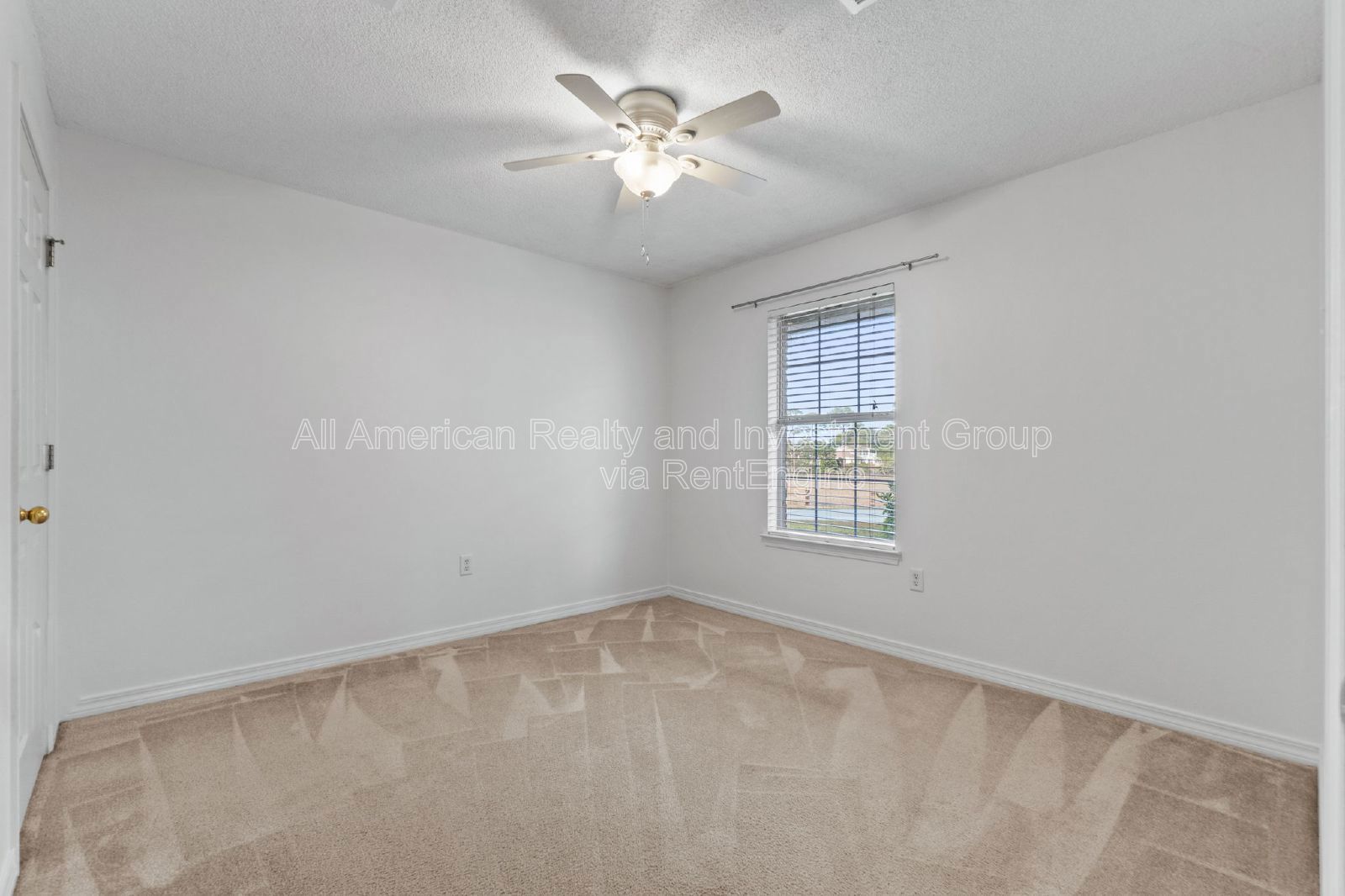 742 Saltair Lane property image