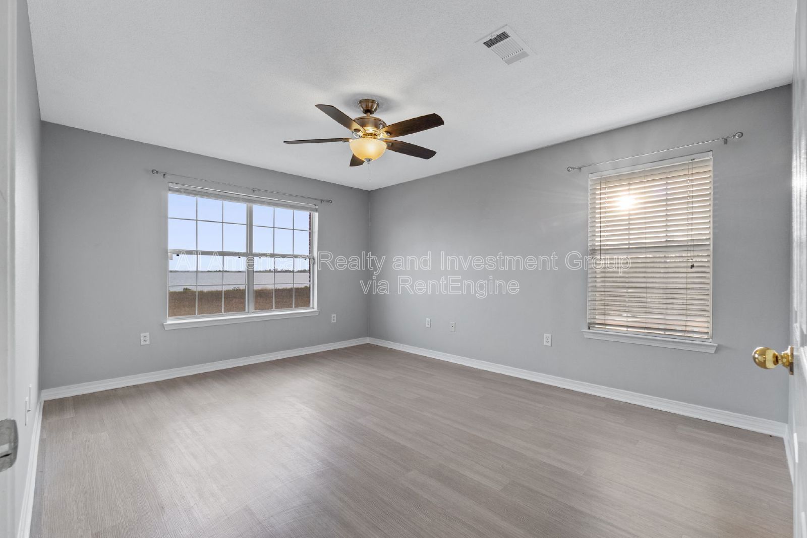 742 Saltair Lane property image