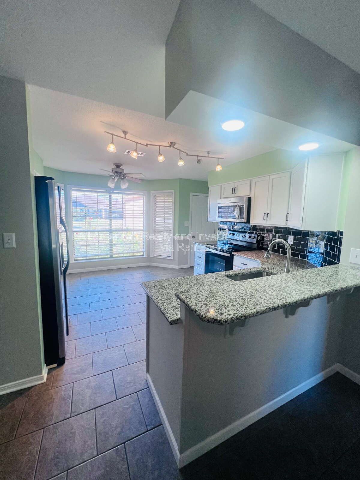 2220 Kerra Lane property image