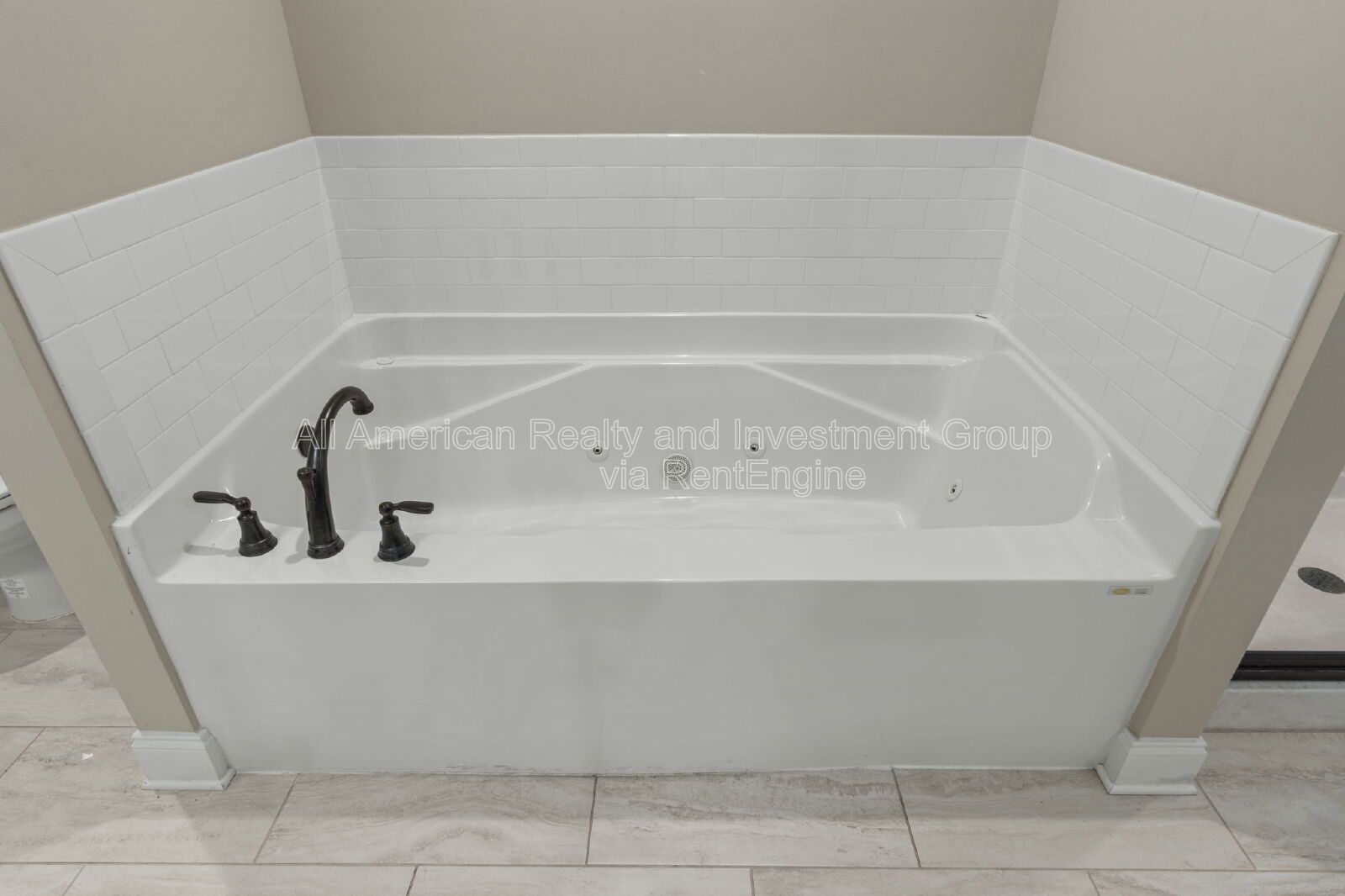 33 8th Avenue property image