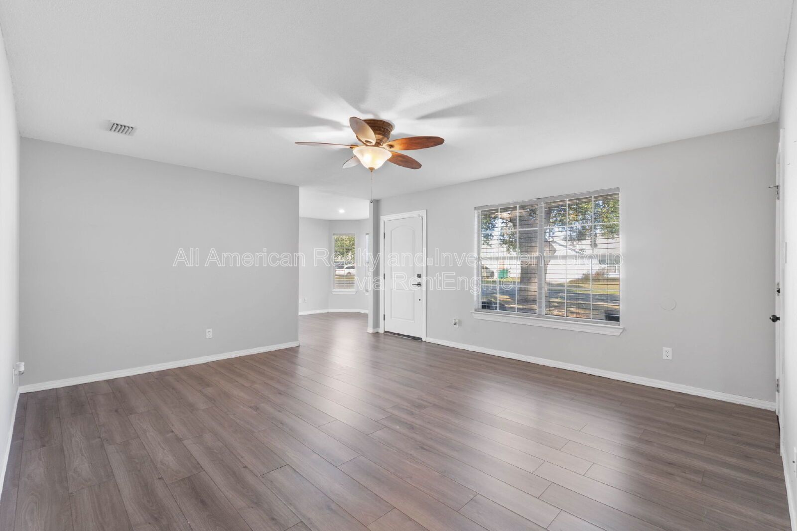 908 Emily Circle property image