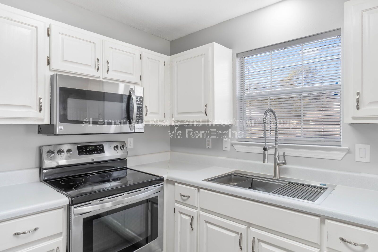 908 Emily Circle property image