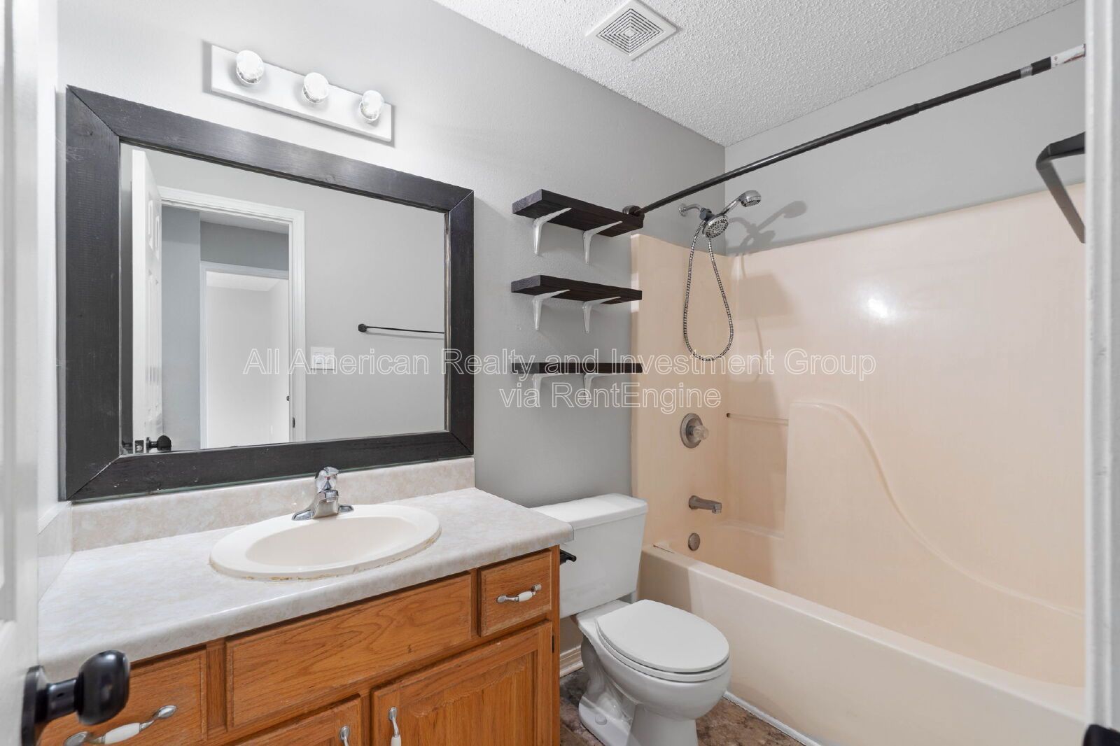 908 Emily Circle property image