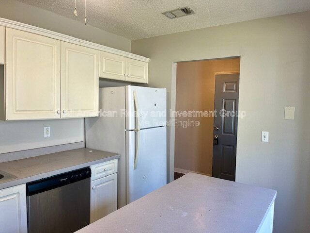 504 Easy Street property image