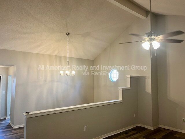 504 Easy Street property image