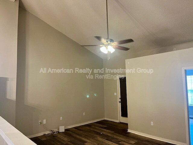 504 Easy Street property image