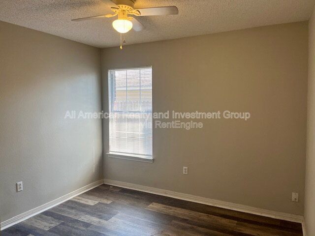 504 Easy Street property image