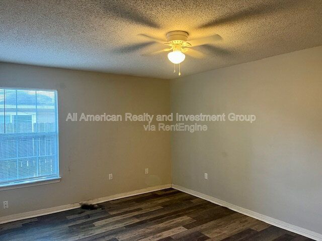 504 Easy Street property image