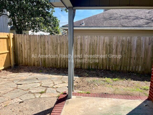 504 Easy Street property image