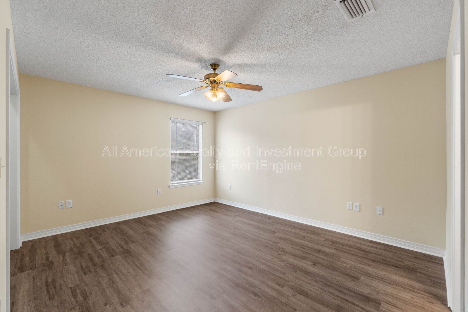 104 Hydac Road B property image