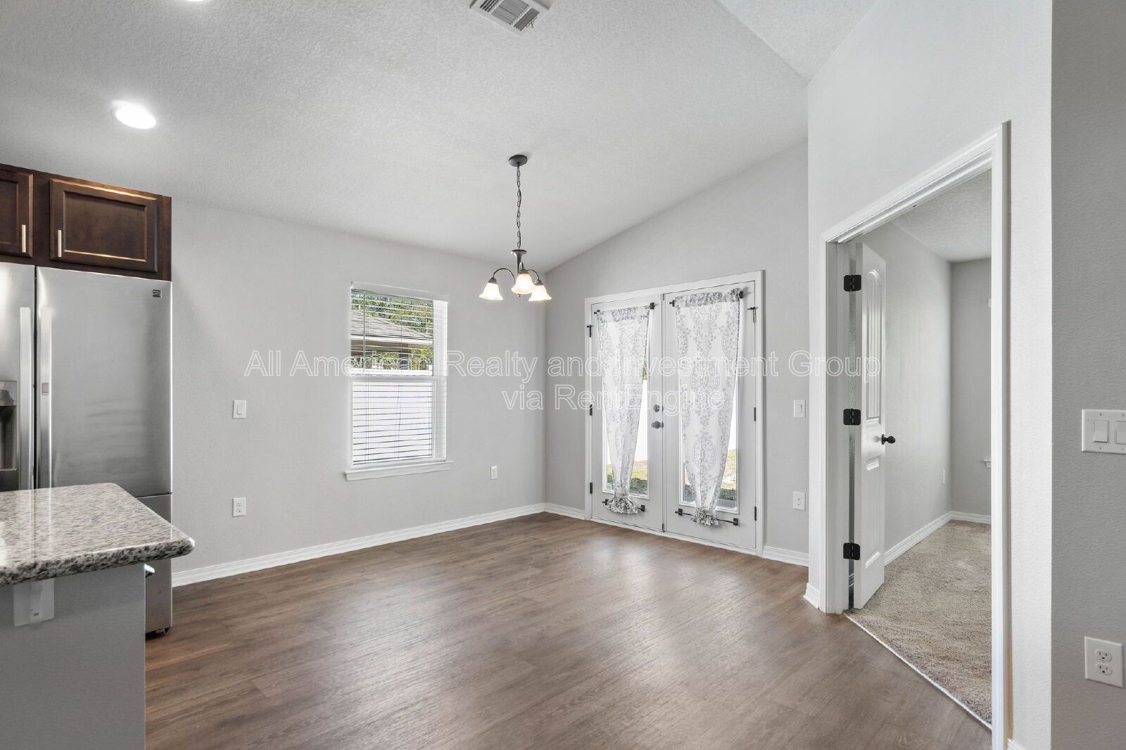 2432 Frontera Street property image