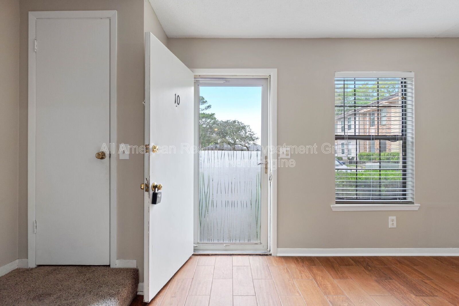 611 Center Street Unit 10 property image
