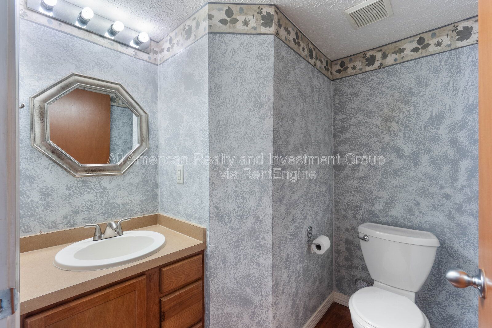 1815 Pointed Leaf Lane property image