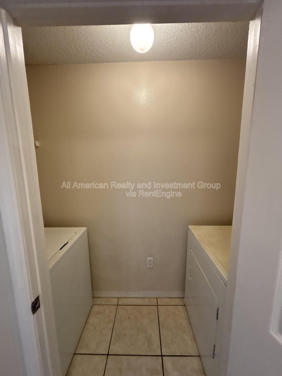 4274 Calinda Lane Unit 212 property image