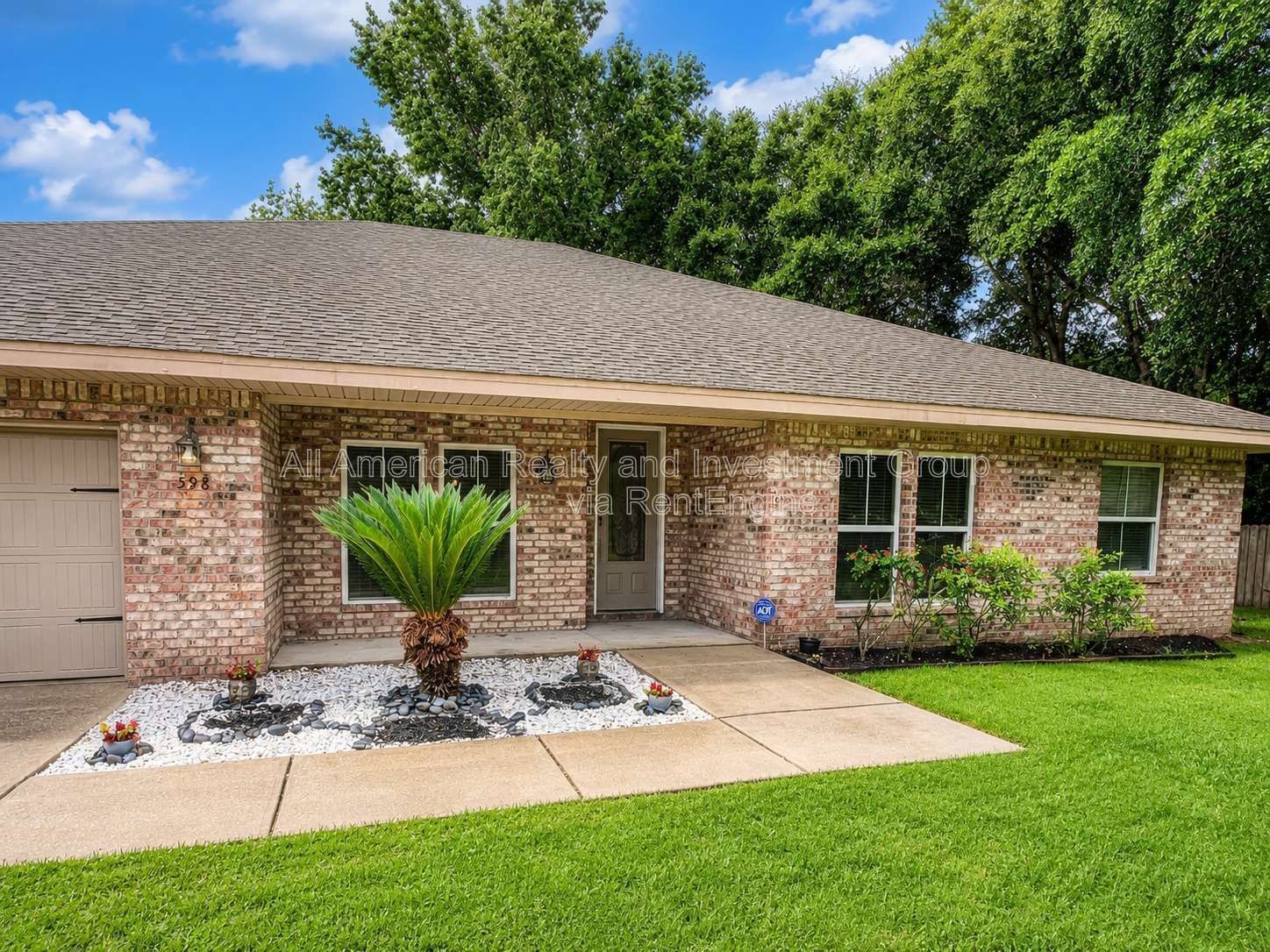 598 Emerald Lane property image