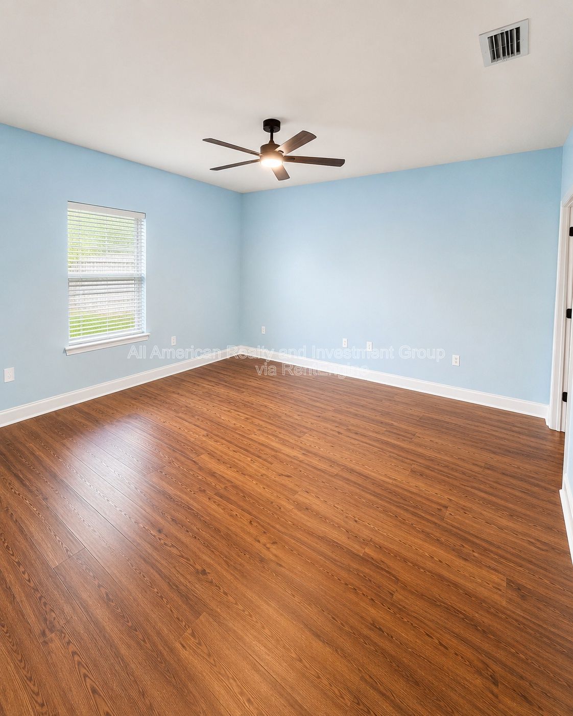 598 Emerald Lane property image