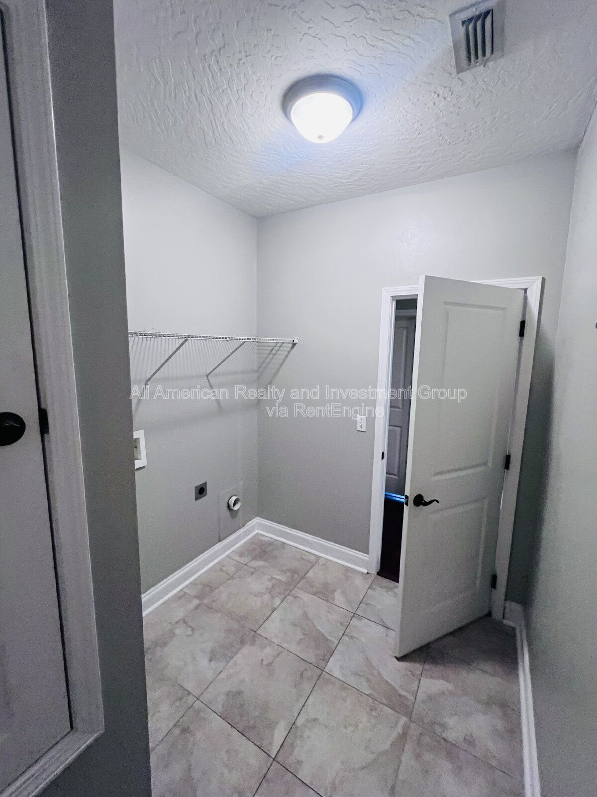 598 Emerald Lane property image