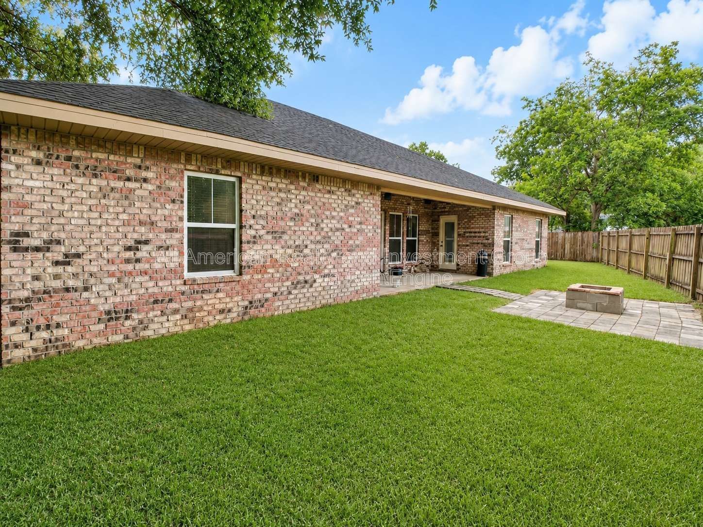 598 Emerald Lane property image