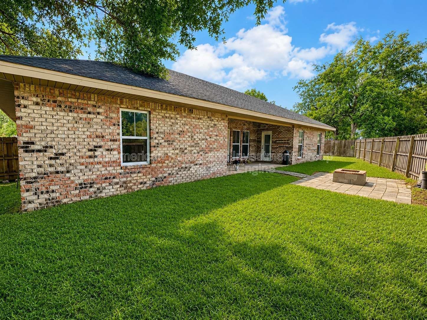 598 Emerald Lane property image
