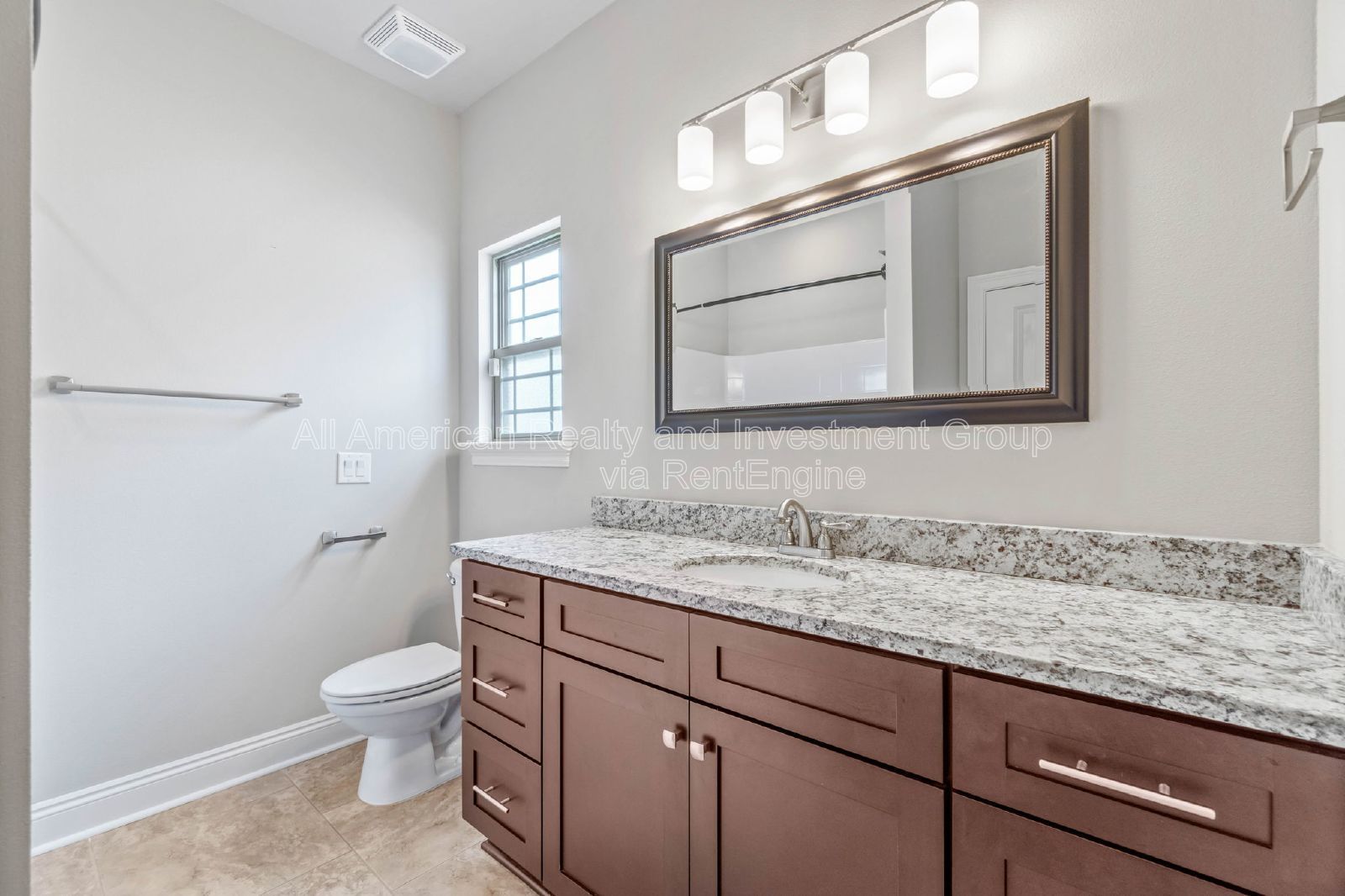 2140 Nina Street property image
