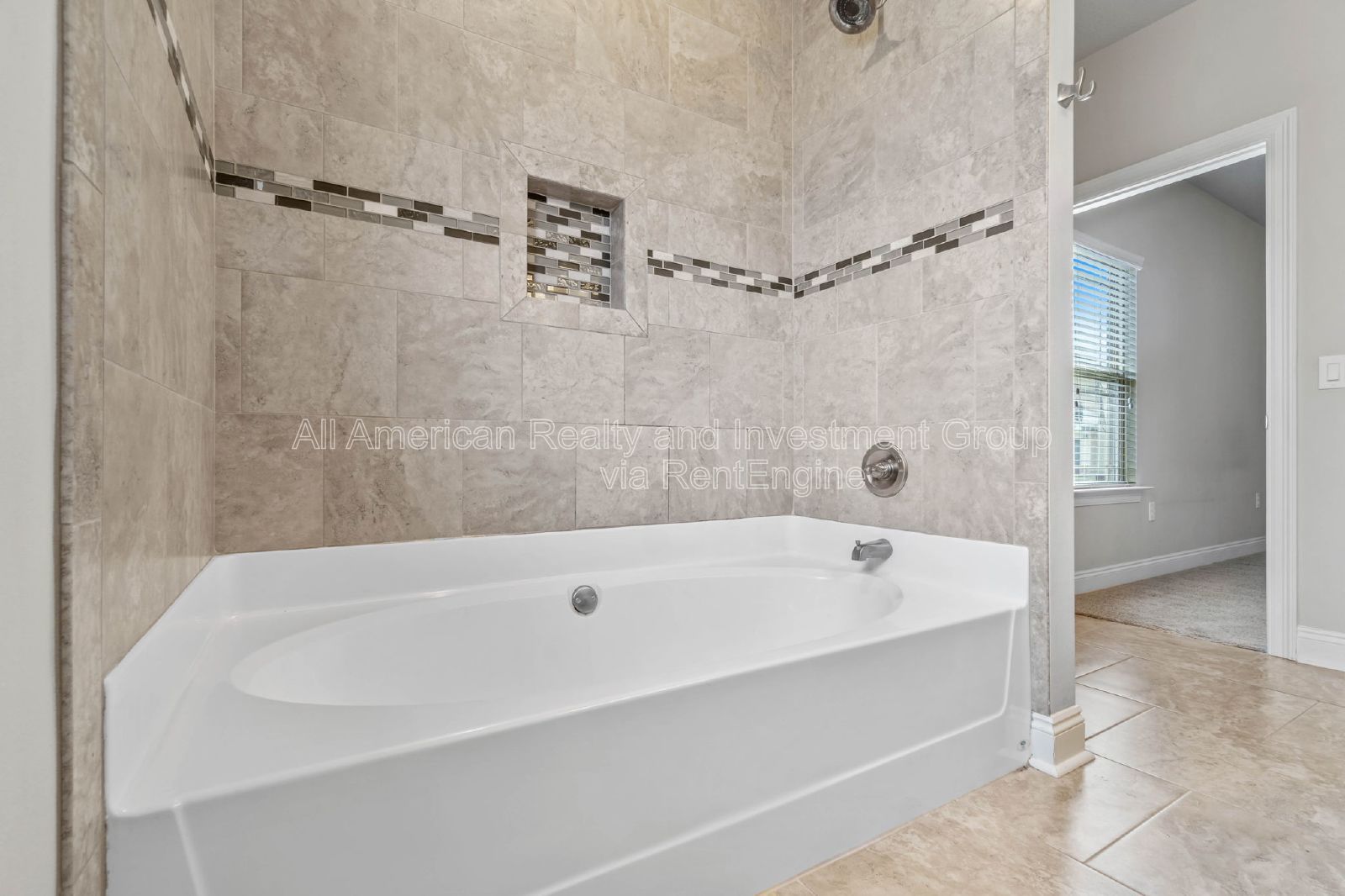 2140 Nina Street property image