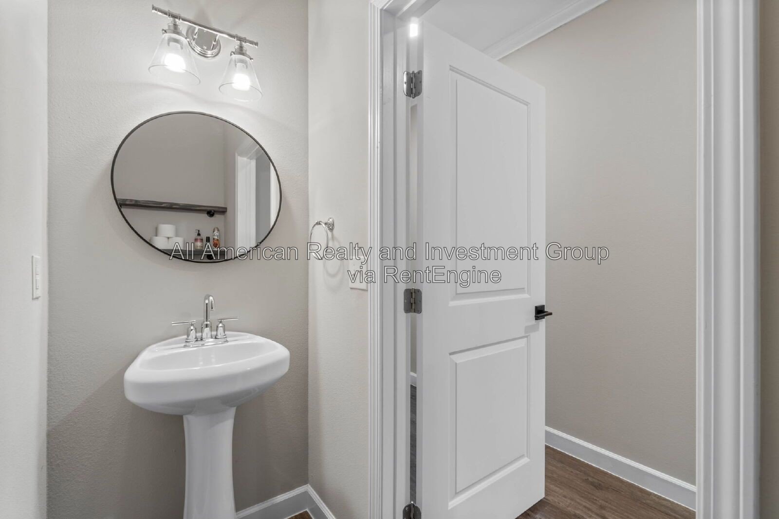 1817 Stable Lane property image