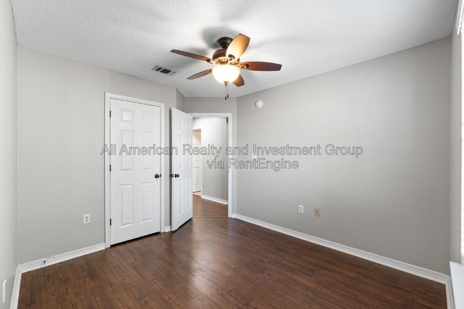 561 Rough leaf property image